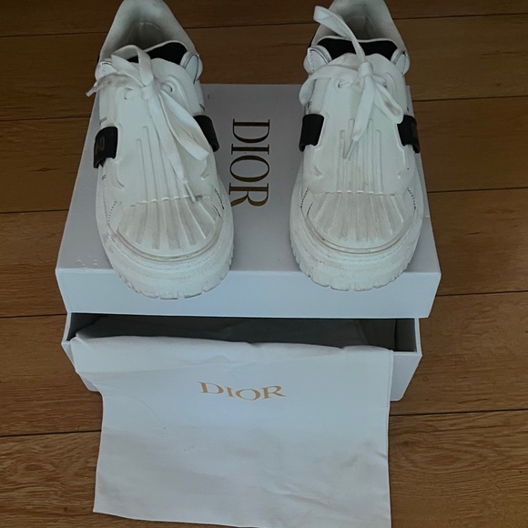 Dior Monochrome Sneakers with Black Details worn couple of times excellent co - Picture 1 of 5